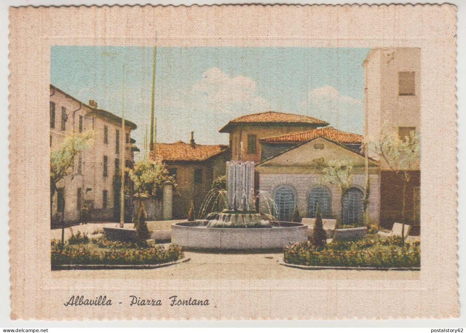 Albavilla, Piazza Fontana. Cartolina Viaggiata - Como