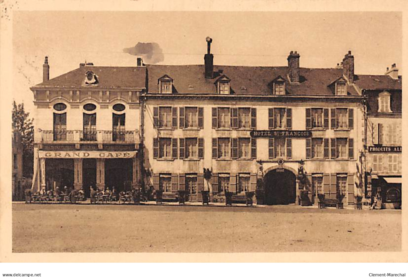 GUERET - Hôtel Saint François Et Grand Café - Très Bon état - Guéret