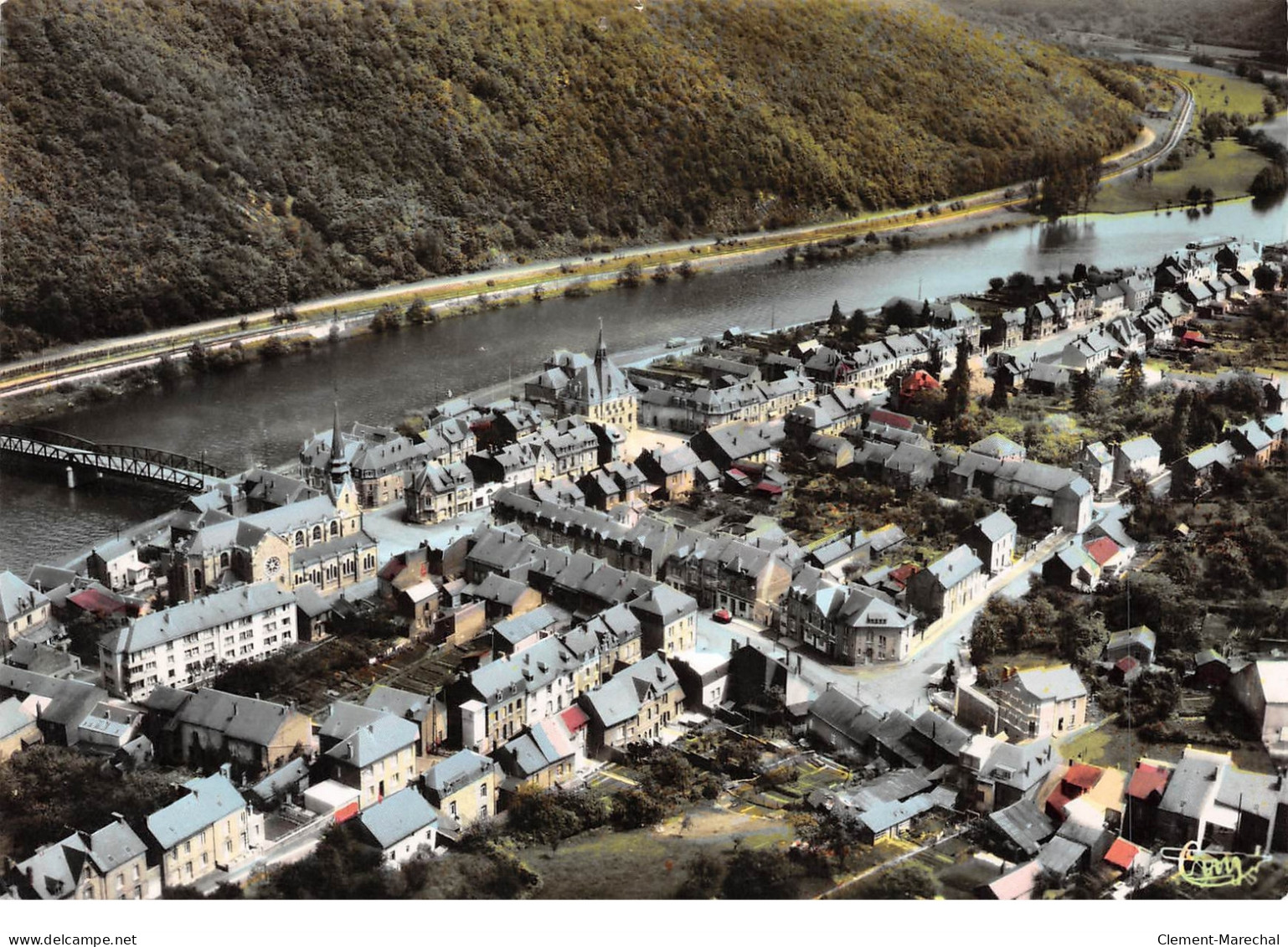 HAYBES - Vue Aérienne - Centre Bourg - Très Bon état - Autres & Non Classés