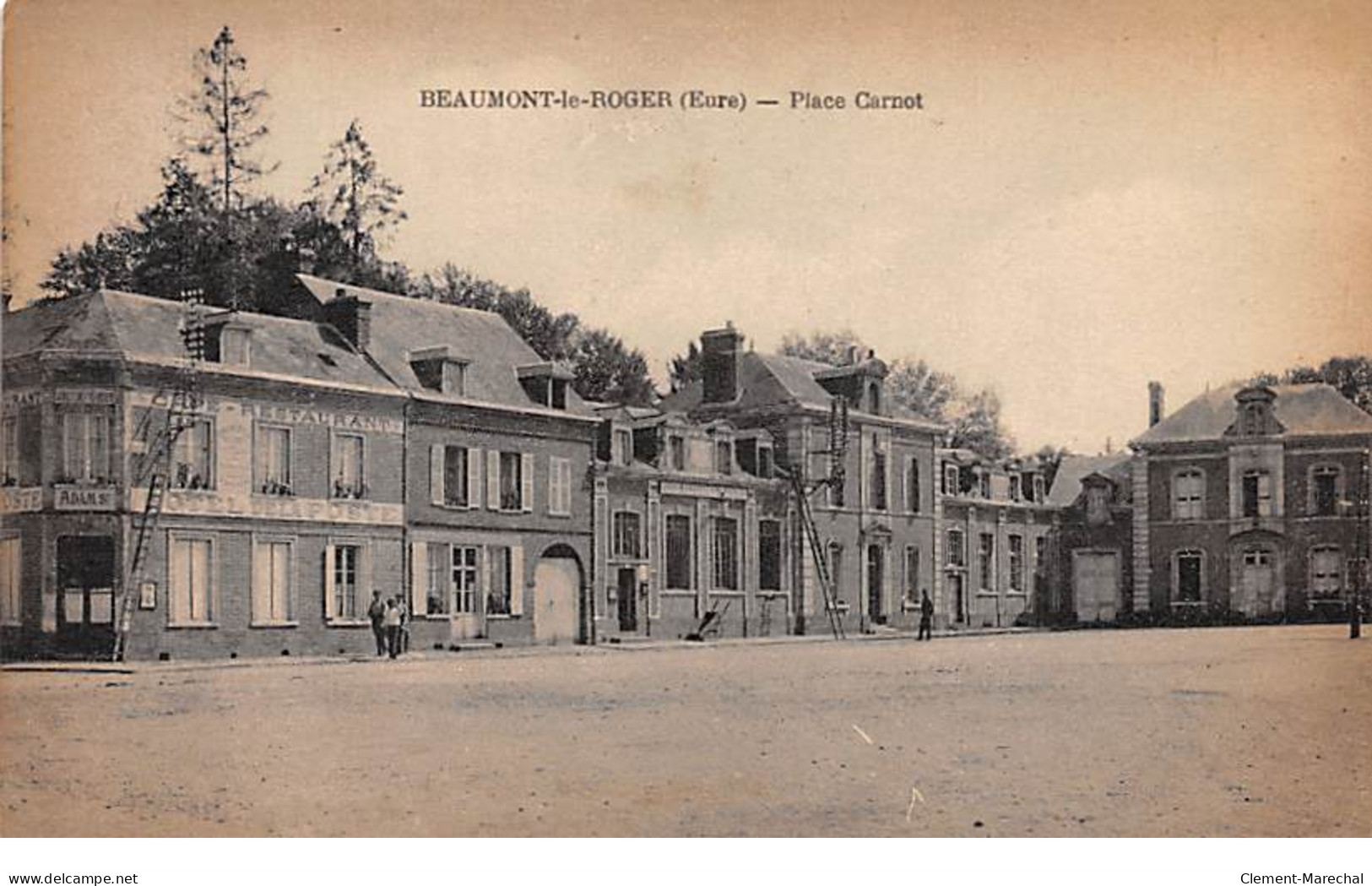 BEAUMONT LE ROGER - Place Carnot - Très Bon état - Beaumont-le-Roger