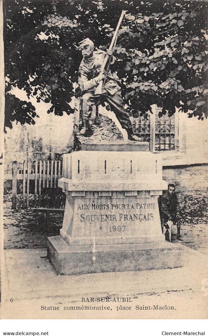 BAR SUR AUBE - Statue Commémorative, Place Saint Maclou - Très Bon état - Bar-sur-Aube