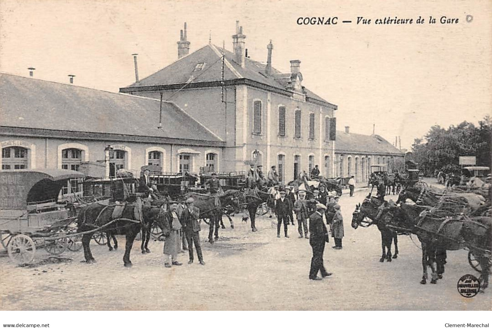COGNAC - Vue Extérieure De La Gare - Très Bon état - Cognac
