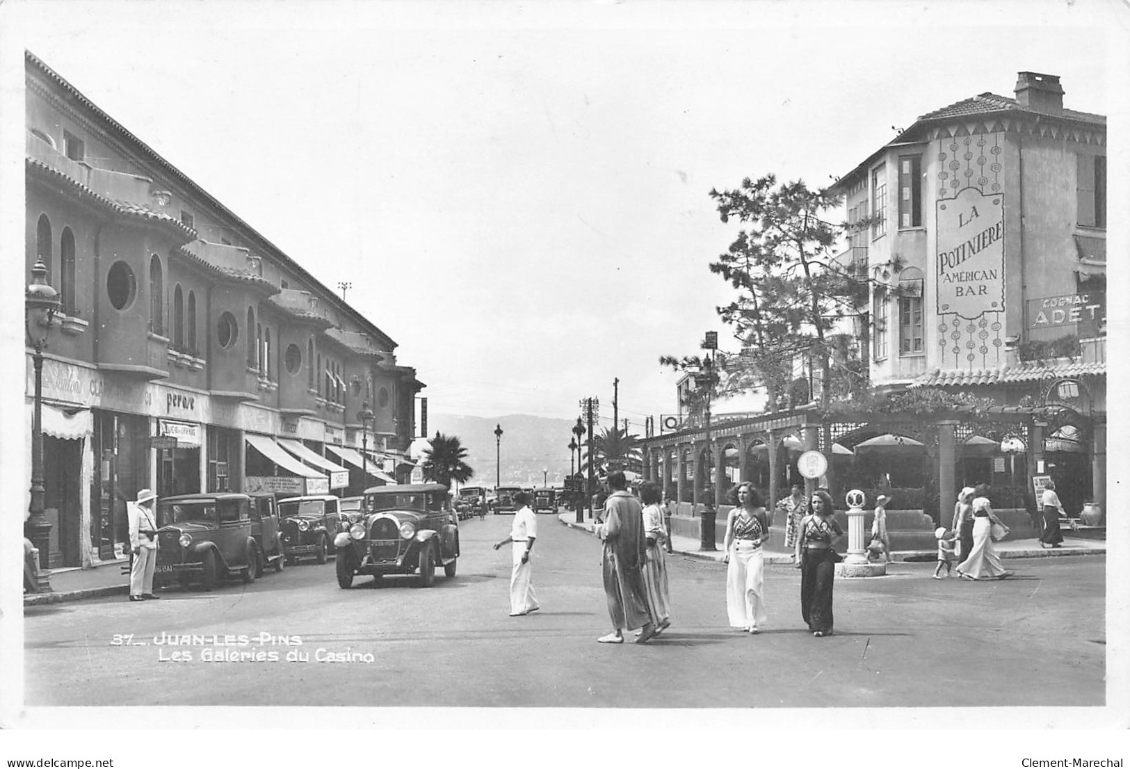 JUAN LES PINS - Les Galeries Du Casino - Très Bon état - Juan-les-Pins