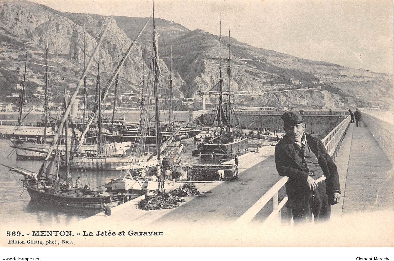 MENTON - La Jetée Et Garavan - Très Bon état - Menton