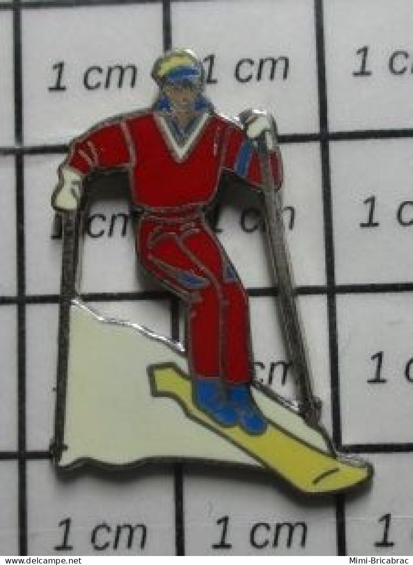 711e Pin's Pins : BEAU ET RARE : SPORTS / SPORTS D'HIVER SKI SKIEUR - Sports D'hiver