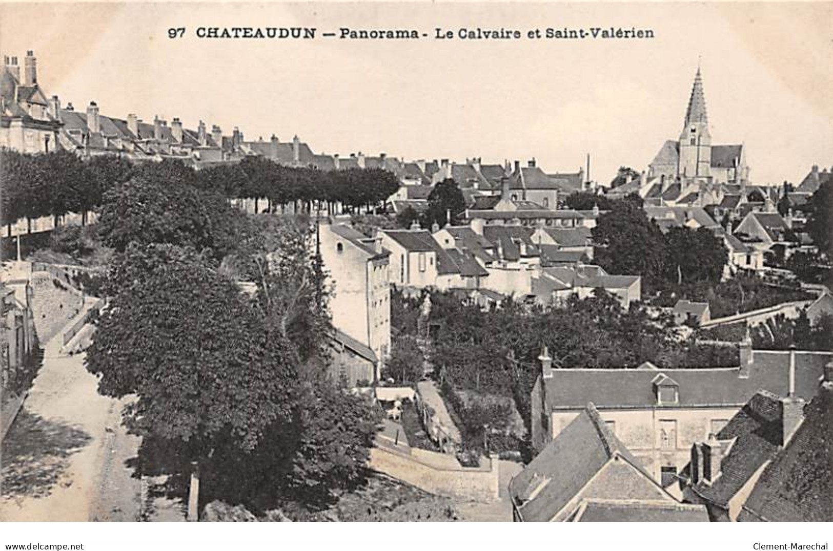 CHATEAUDUN - Panorama - Le Calvaire Et Saint Valérien - Très Bon état - Chateaudun