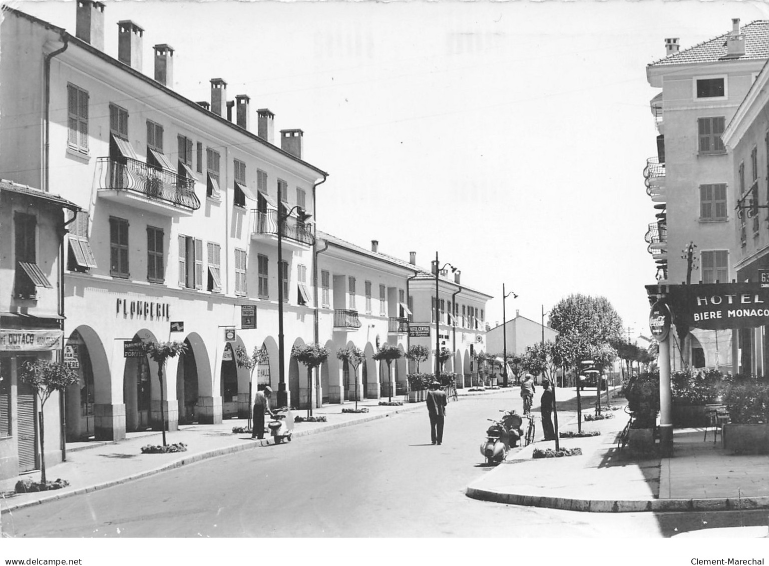 SAINT LAURENT DU VAR - Avenue Du Général Leclerc - Très Bon état - Saint-Laurent-du-Var