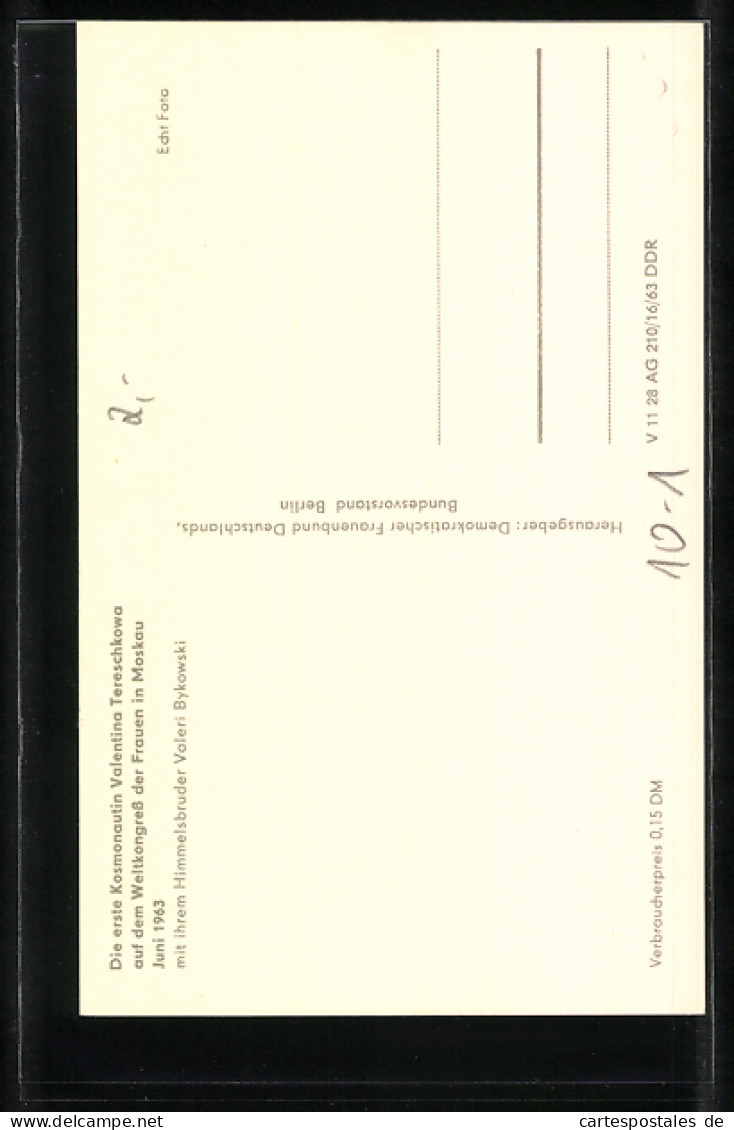AK Moskau, Weltkongress Der Frauen 1963, Die Erste Kosmonautin Valentina Tereschkowa Mit Valeri Bykowski  - Other & Unclassified