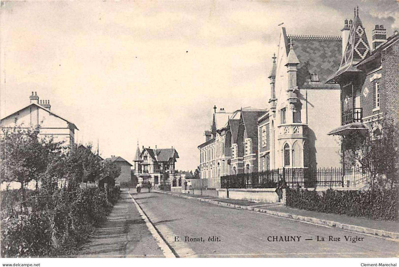 CHAUNY - La Rue Vigler - Très Bon état - Chauny