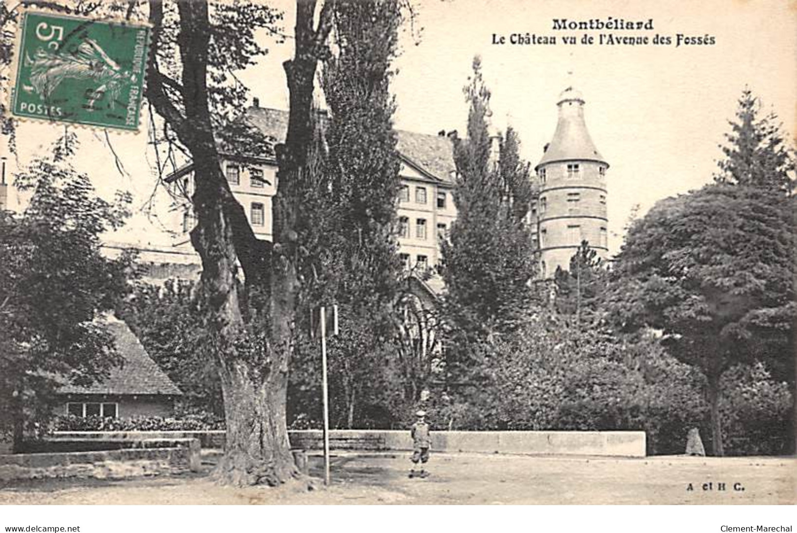 MONTBELIARD - Le Château Vu De L'Avenue Des Fossés - Très Bon état - Montbéliard