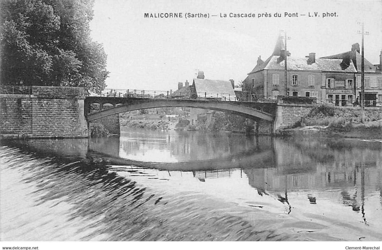 MALICORNE - La Cascade Près Du Pont - Très Bon état - Malicorne Sur Sarthe