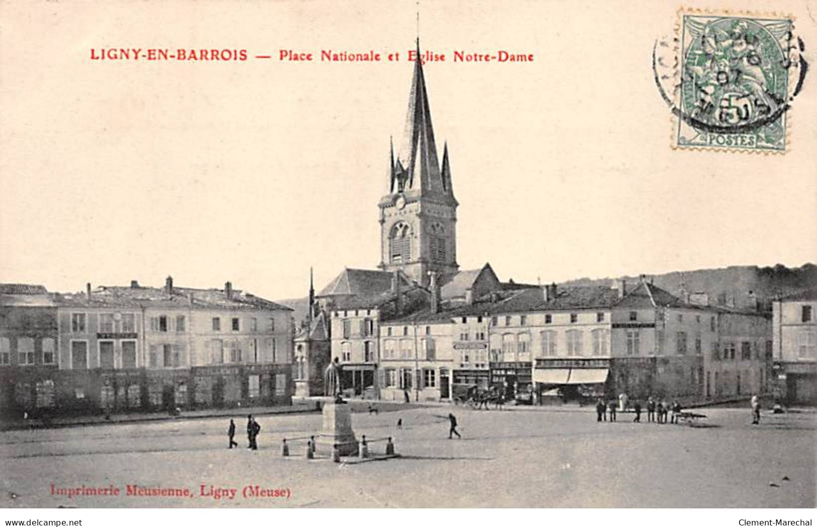 LIGNY EN BARROIS - Place Nationale Et Eglise Notre Dame - Très Bon état - Ligny En Barrois
