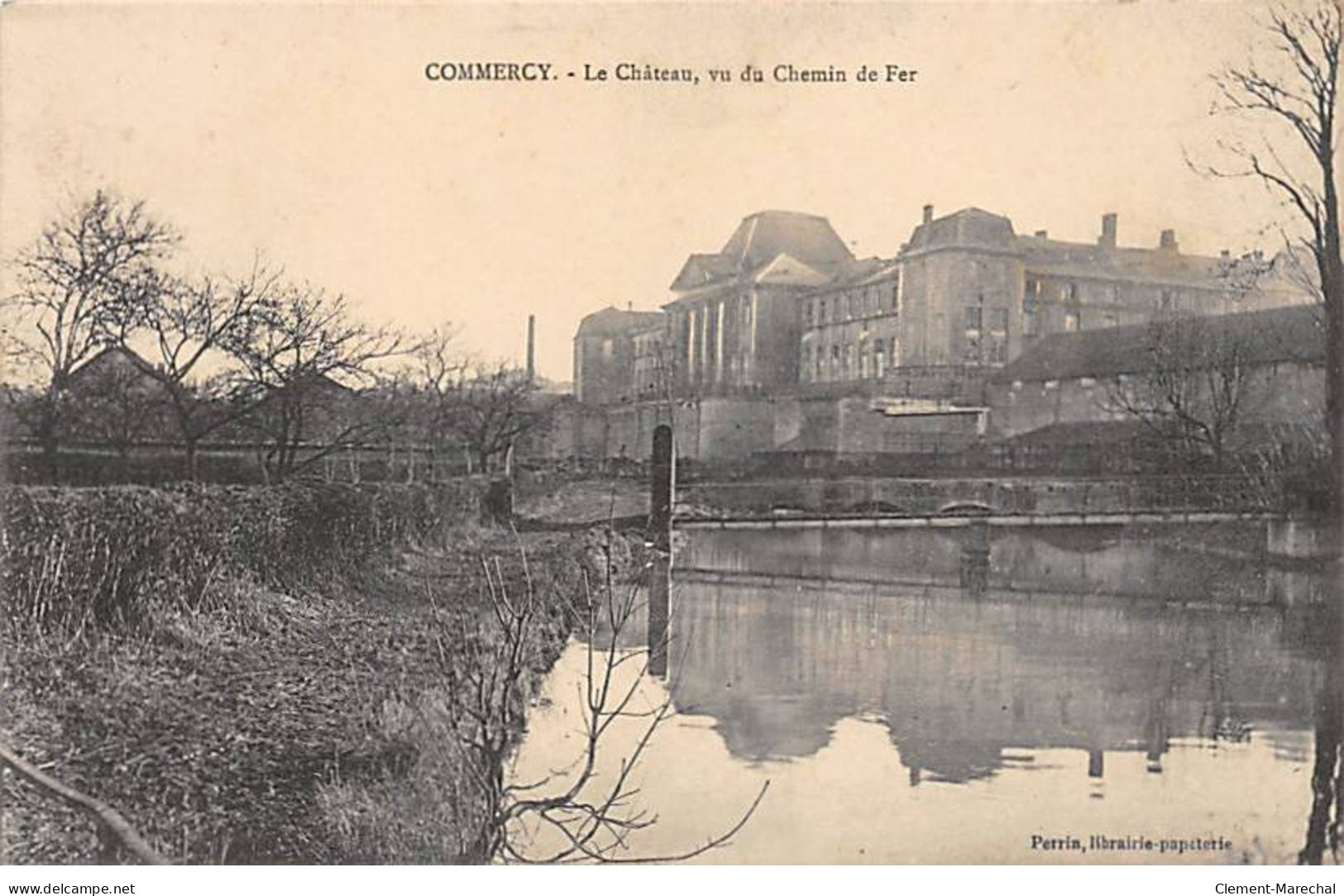 COMMERCY - Le Château, Vu Du Chemin De Fer - Très Bon état - Commercy