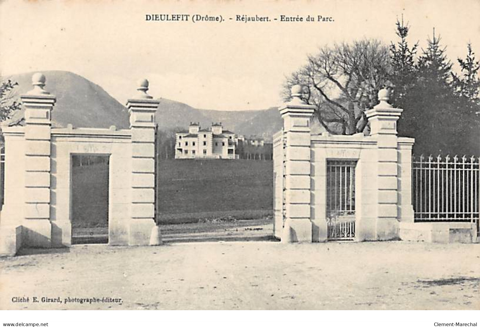 DIEULEFIT - Réjaubert - Entrée Du Parc - Très Bon état - Dieulefit