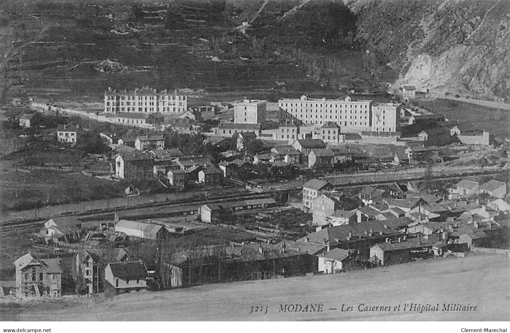 MODANE - Les Casernes Et L'Hôpital Militaire - Très Bon état - Modane