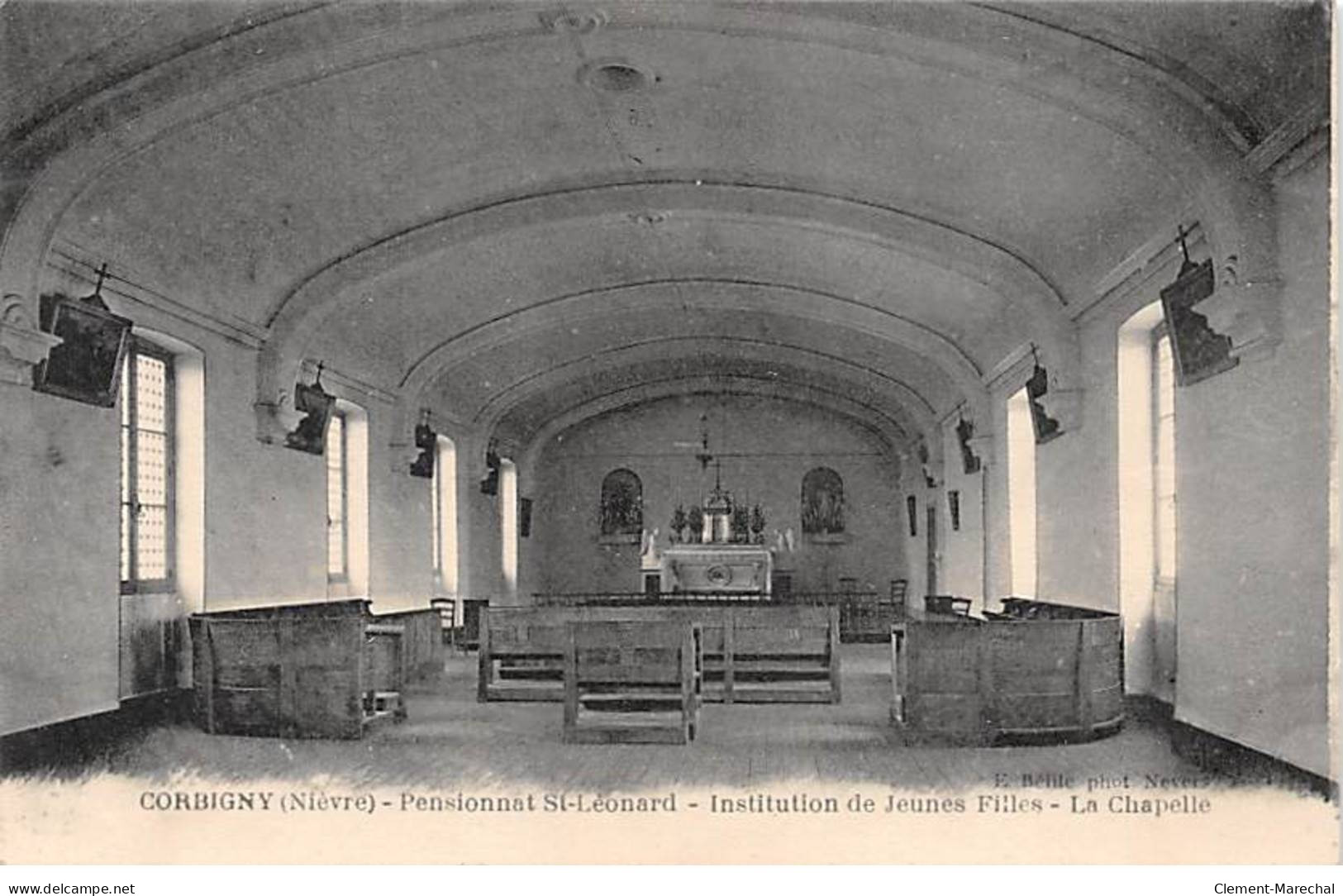 CORBIGNY - Pensionnat Saint Léonard - Institution De Jeunes Filles - La Chapelle - Très Bon état - Corbigny