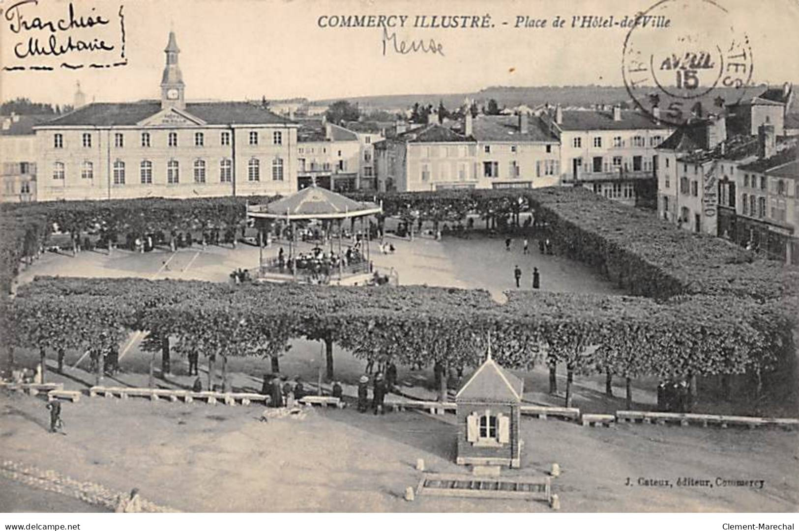 COMMERCY Illustré - Place De L'Hôtel De Ville - Très Bon état - Commercy