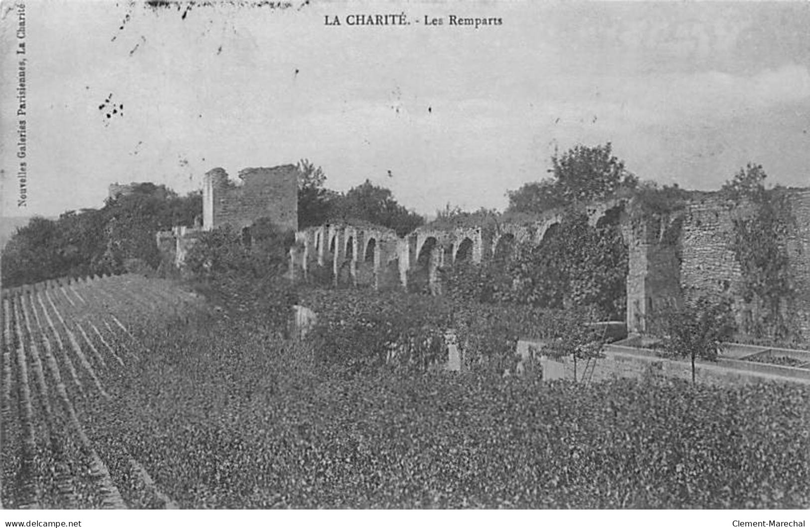 LA CHARITE - Les Remparts - Très Bon état - La Charité Sur Loire