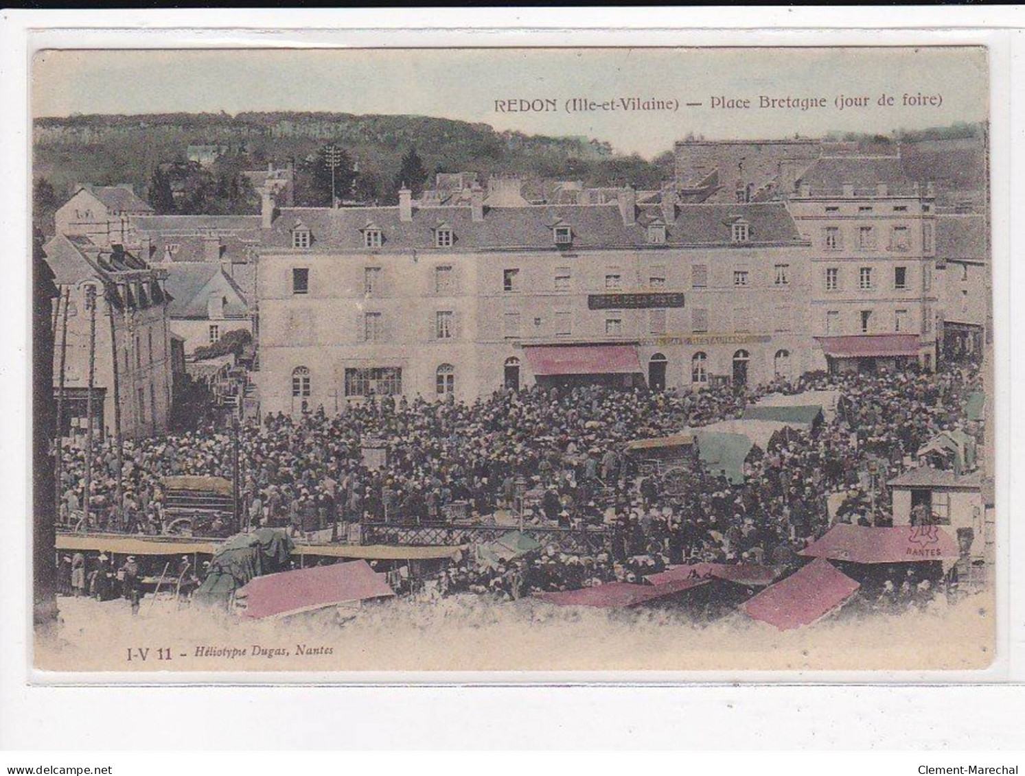 REDON : Place Bretagne, Jour De Foire - Très Bon état - Redon