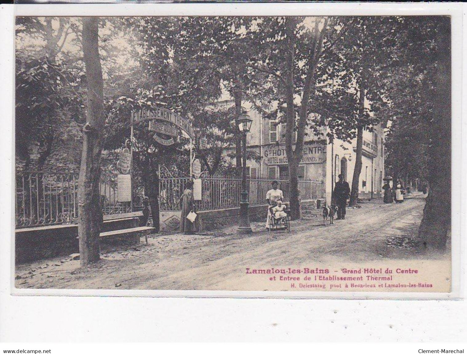 LAMALOU-LES-BAINS : Grand Hôtel Du Centre Et Entrée De L'établissement Thermal - Très Bon état - Lamalou Les Bains