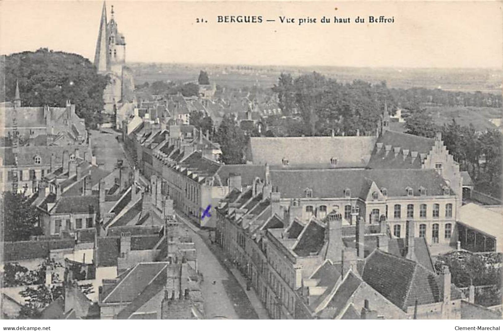 BERGUES - Vue Prise Du Haut Du Beffroi - Très Bon état - Bergues