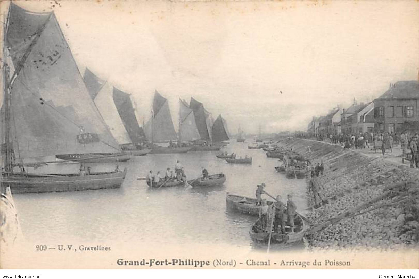 GRAND FORT PHILIPPE - Chenal - Arrivage Du Poisson - état - Otros & Sin Clasificación