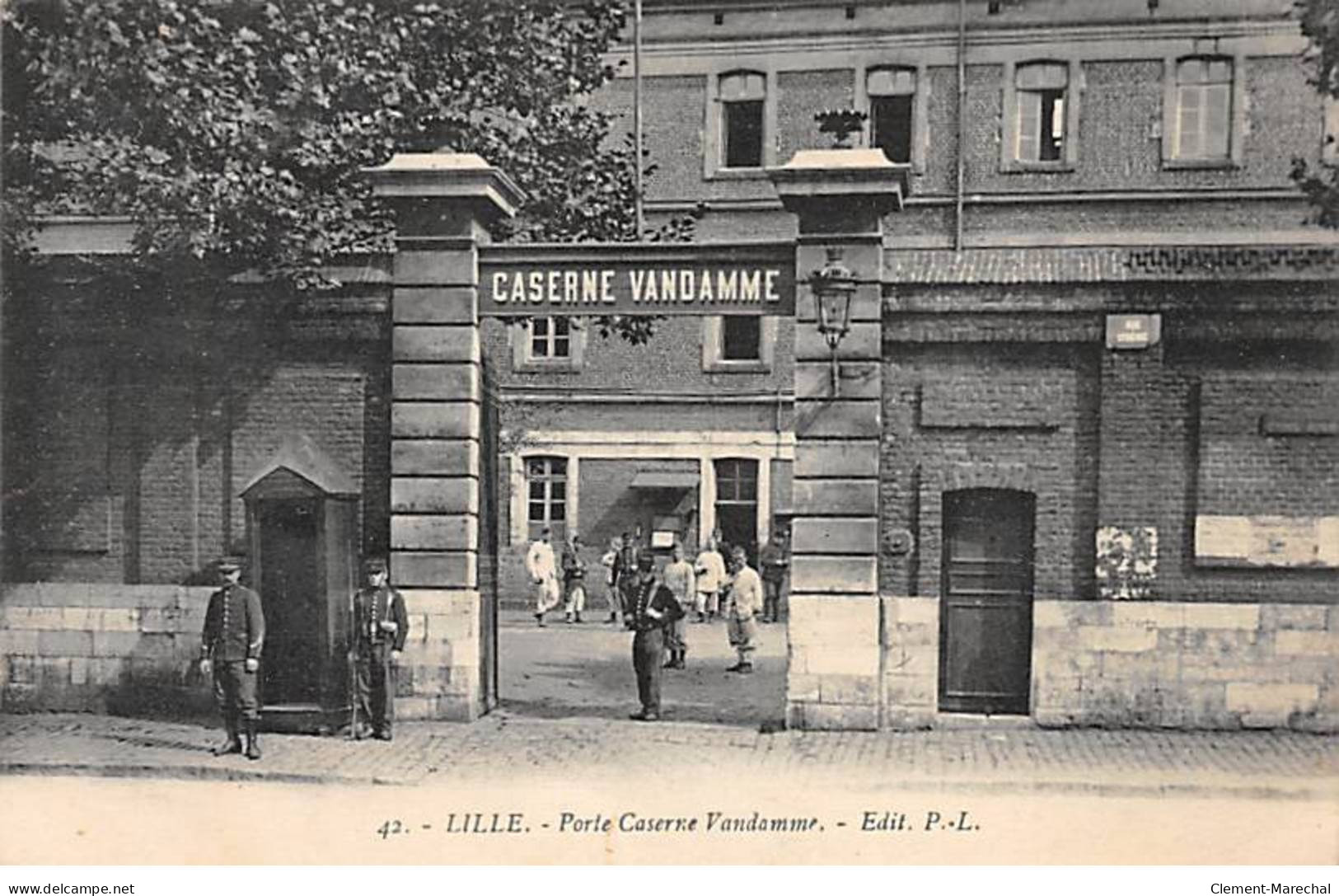 LILLE - Porte Caserne Vandamme - Très Bon état - Lille