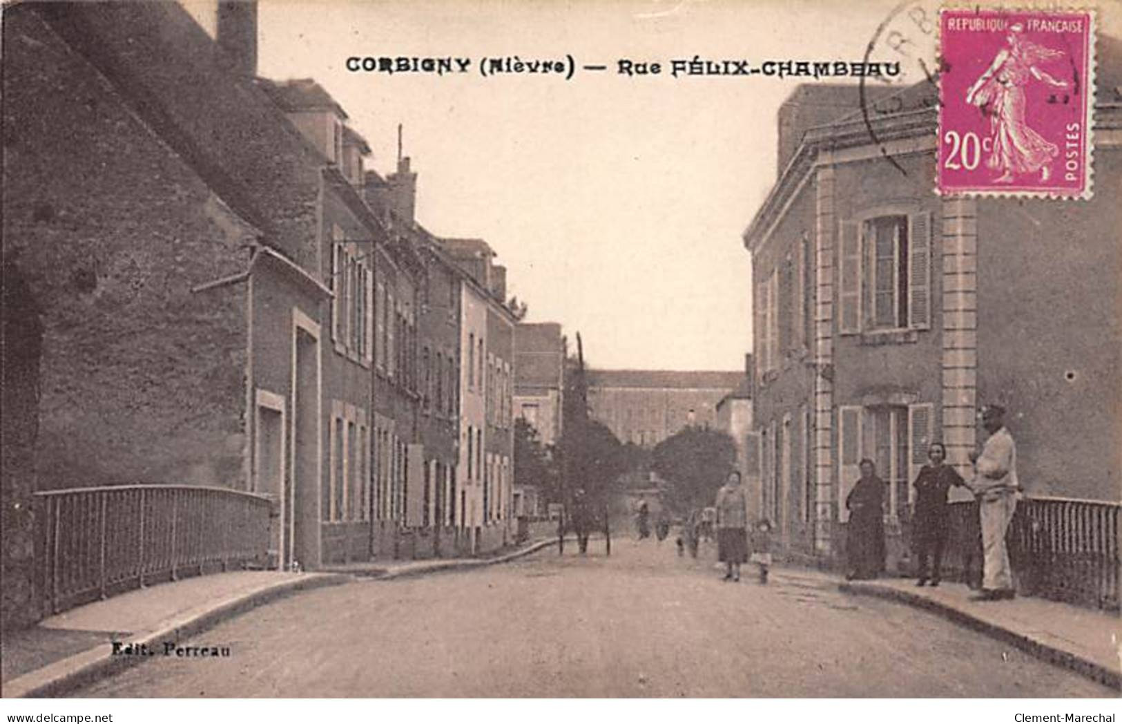 CORBIGNY - Rue Félix Chambeau - Très Bon état - Corbigny