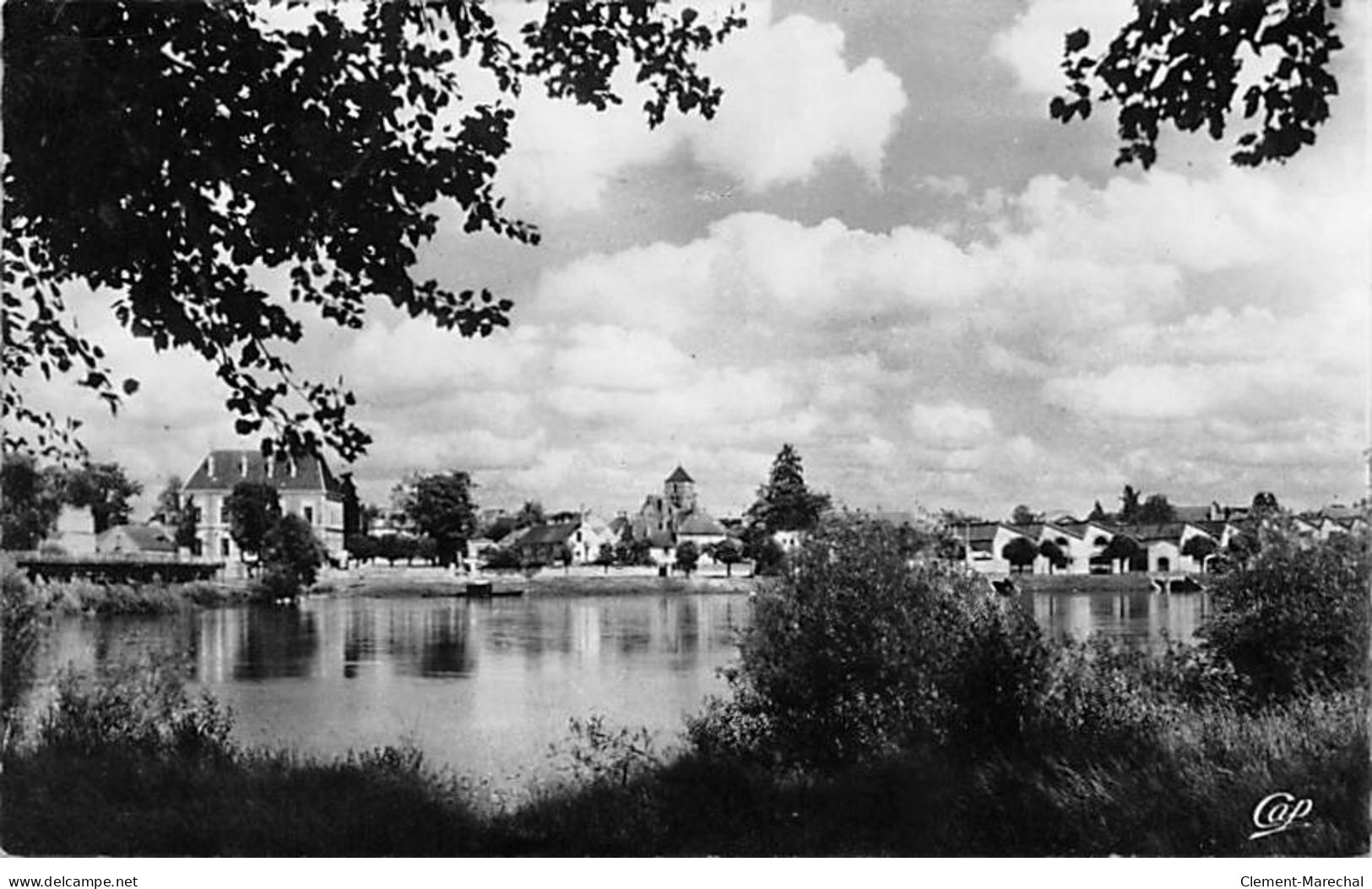 COSNE SUR LOIRE - Vue Générale - Très Bon état - Cosne Cours Sur Loire