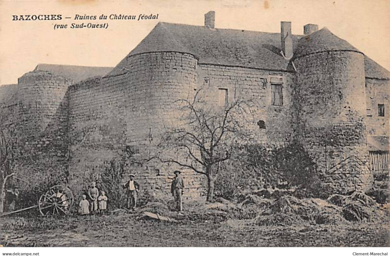 BAZOCHES - Ruines Du Château Féodal - Très Bon état - Bazoches