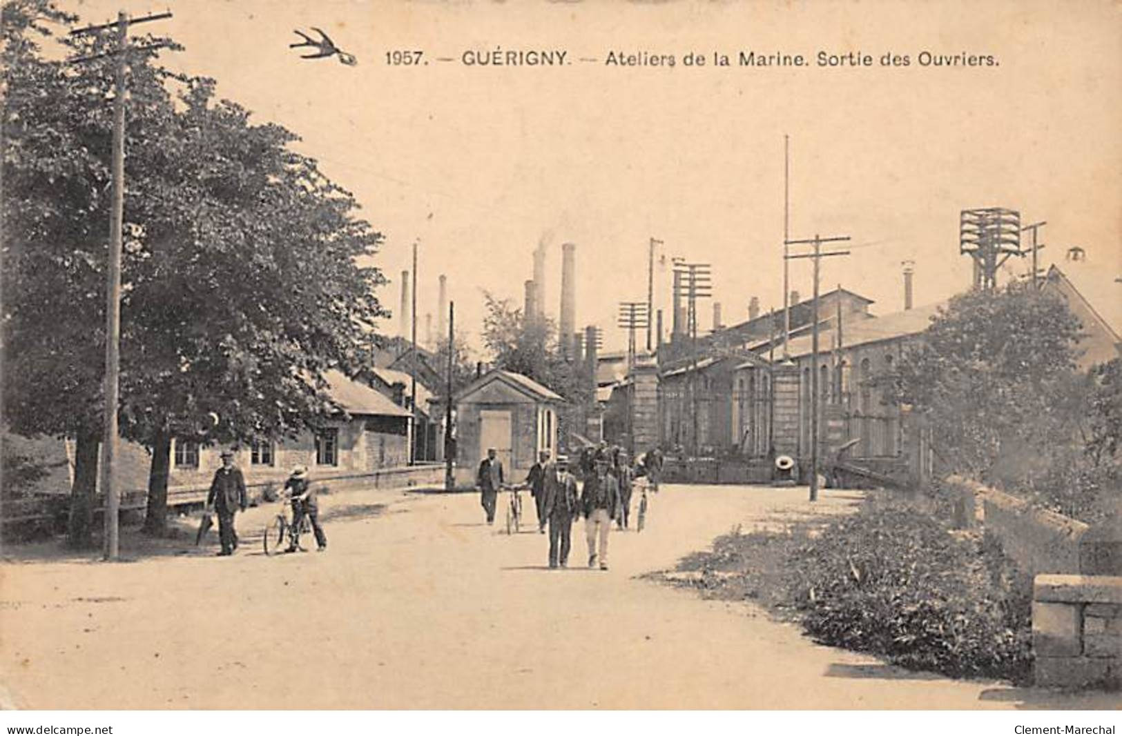 GUERIGNY - Ateliers De La Marine, Sortie Des Ouvriers - Très Bon état - Guerigny