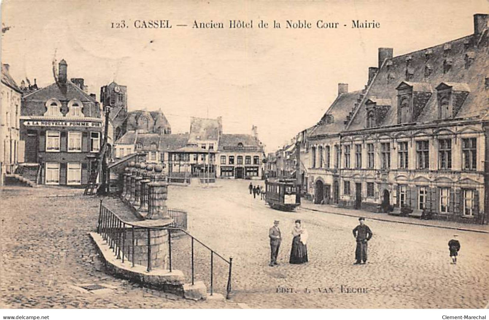 CASSEL - Ancien Hôtel De La Noble Cour - Mairie - Très Bon état - Cassel