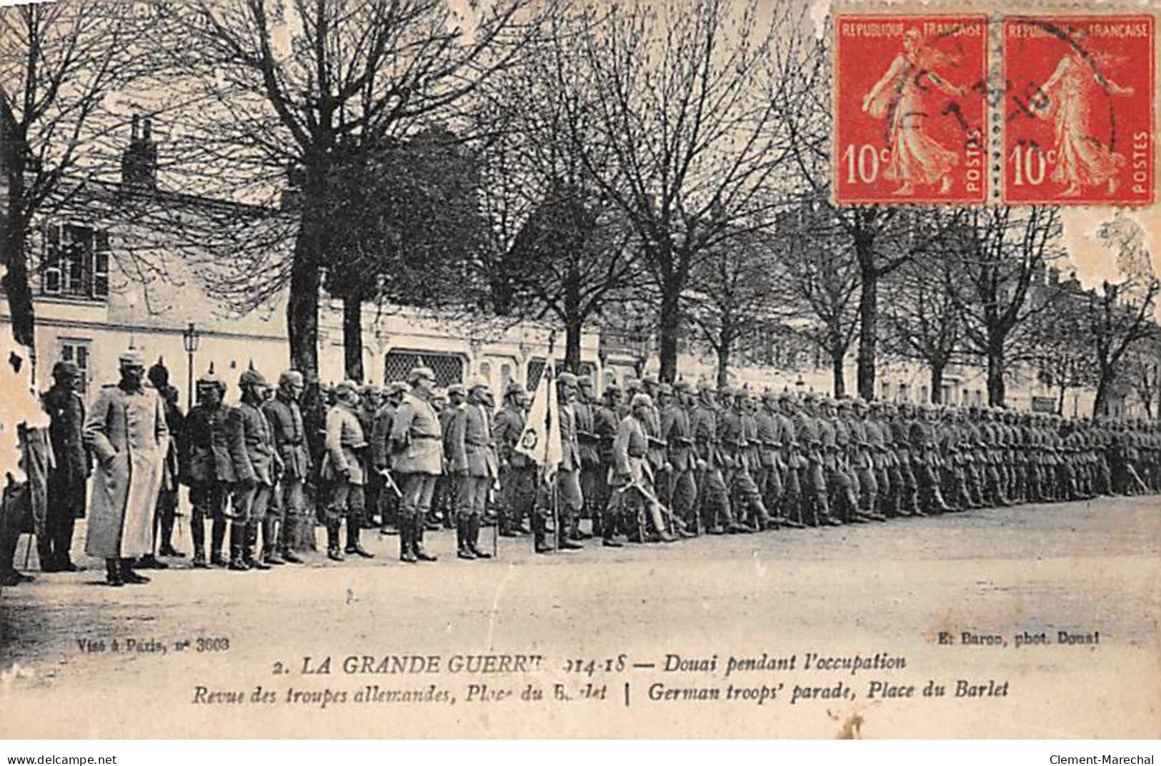 La Grande Guerre 1914 15 - DOUAI Pendant L'occupation - Revue Des Troupes Allemandes - Place Du Boulet - état - Douai