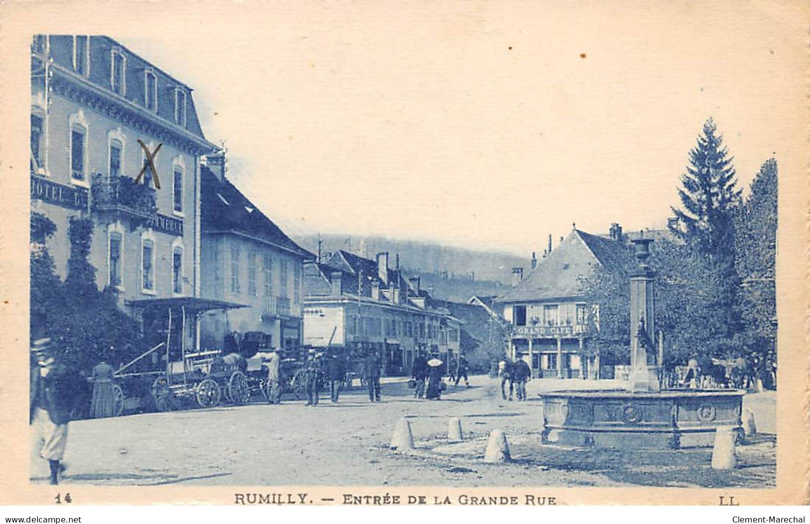 RUMILLY - Entrée De La Grande Rue - état - Rumilly