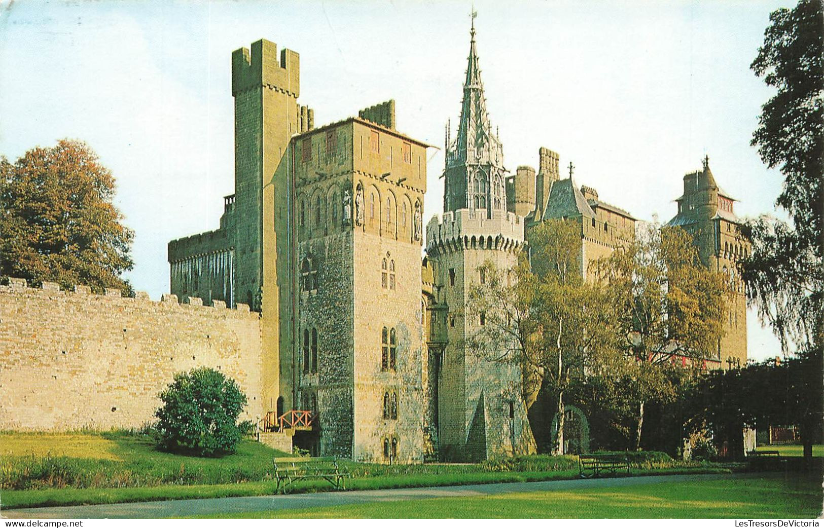 ROYAUME-UNI - Cardiff Castle - West View - Vue De L'extérieure - Carte Postale Ancienne - Glamorgan