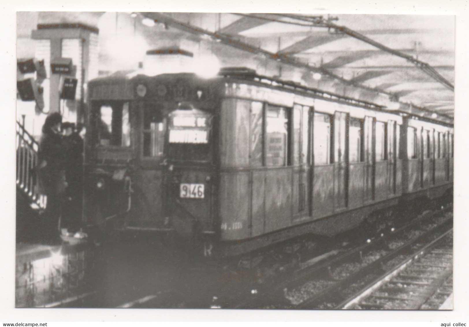 MÉTRO DE PARIS 04/1983 . UNE RAME SPRAGUE ARRIVE À LA STATION PORTE SE ST. CLOUD - Subway