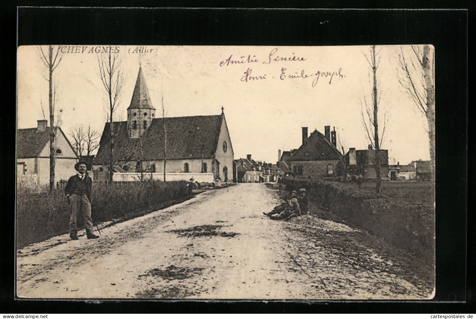 CPA Chevagnes, Une Rue, Vue De La Rue  - Andere & Zonder Classificatie