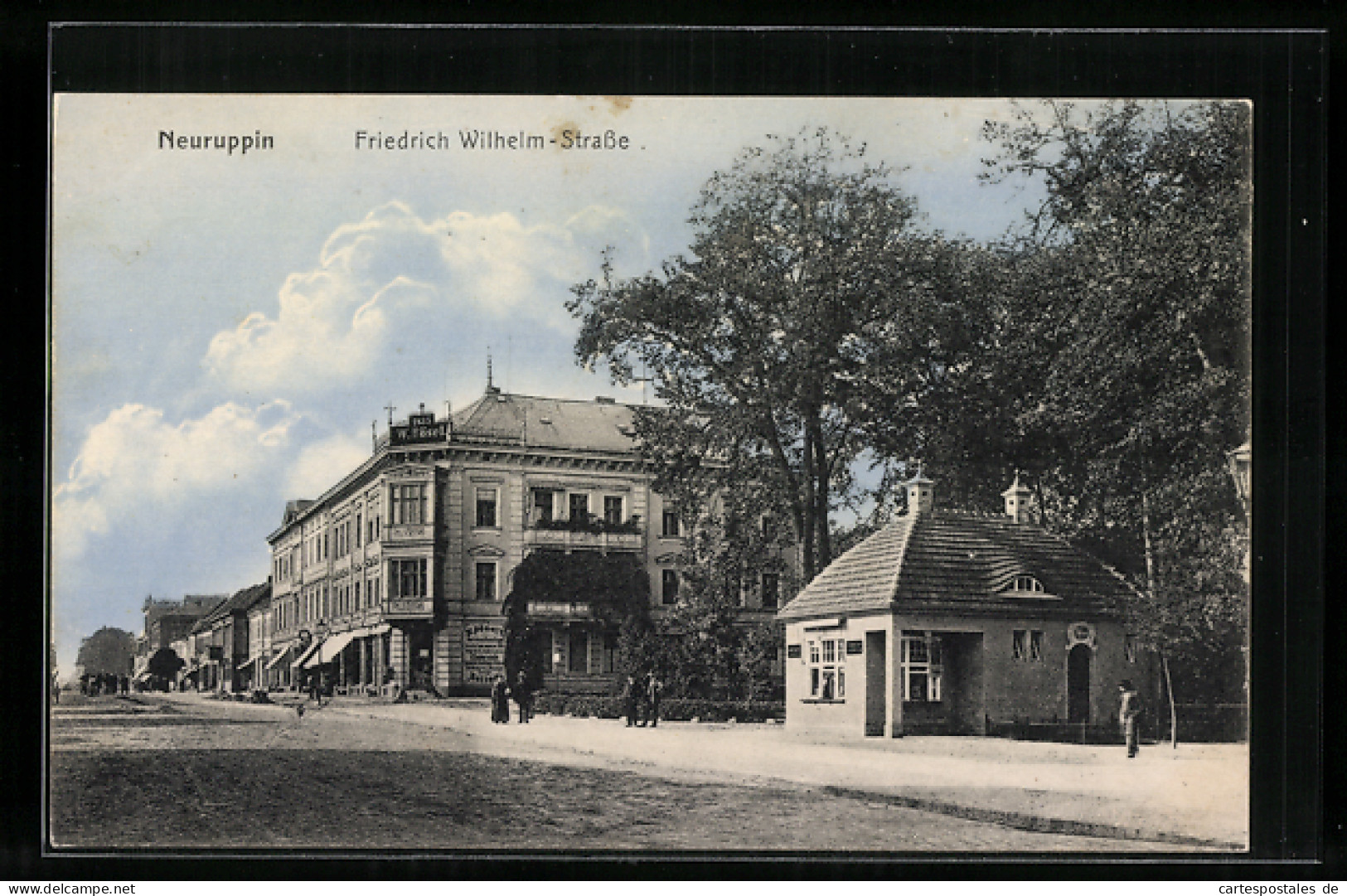 AK Neuruppin, Partie In Der Friedrich Wilhelmstrasse  - Neuruppin