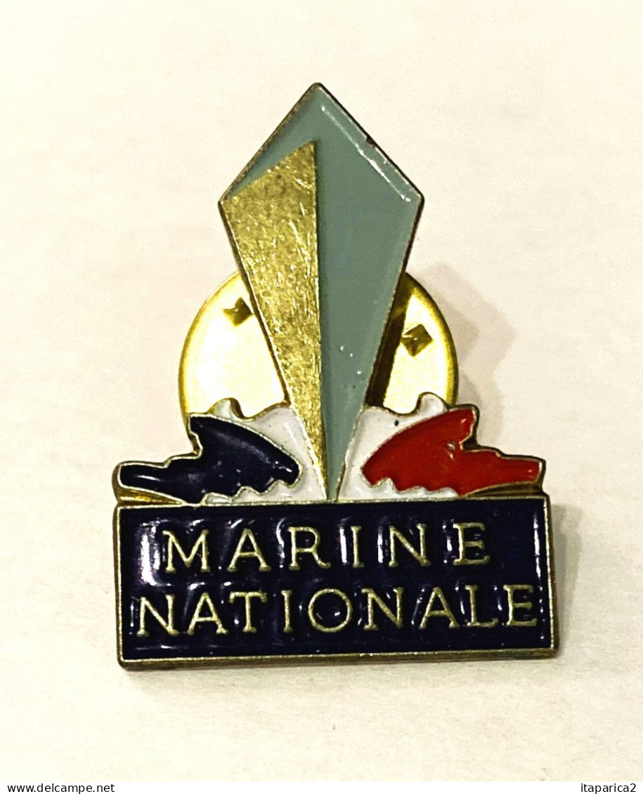 PINS MILITARIA MARINE NATIONALE BATEAU  / 33NAT - Militaria