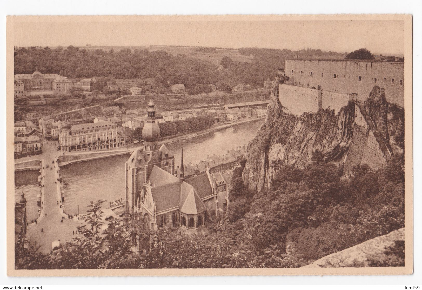 Dinant - Vue Prise Des Glacis De La Citadelle - Dinant