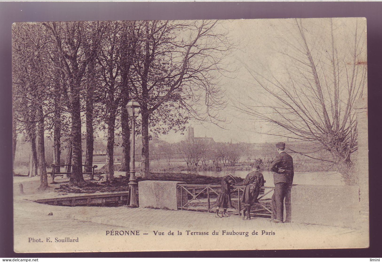 80 - PERONNE - TERRASSE Du FAUBOURG De PARIS - ANIMÉE -  - Peronne