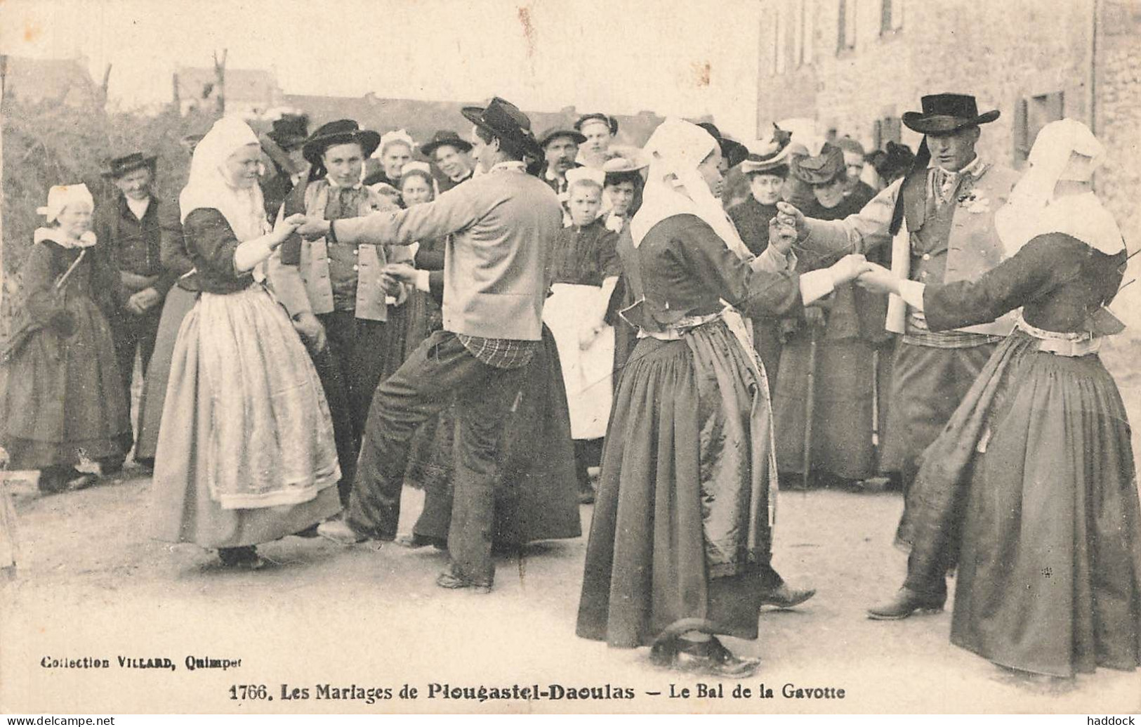 LES MARIAGES DE PLOUGASTEL - DAOULAS - Plougastel-Daoulas