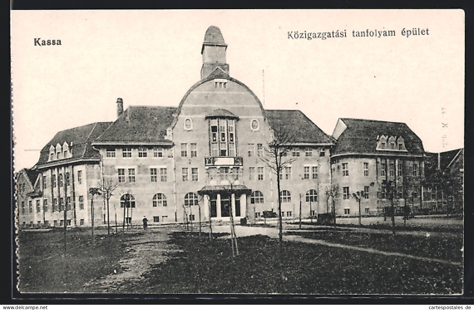 AK Kassa, Közigazgatási Tanfolyam épület  - Slovaquie