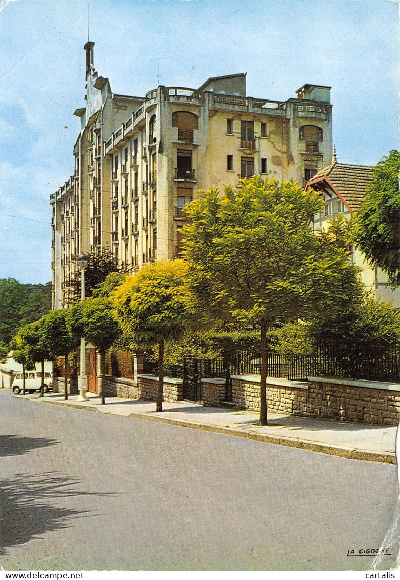 88-VITTEL-N°4211-C/0269 - Contrexeville