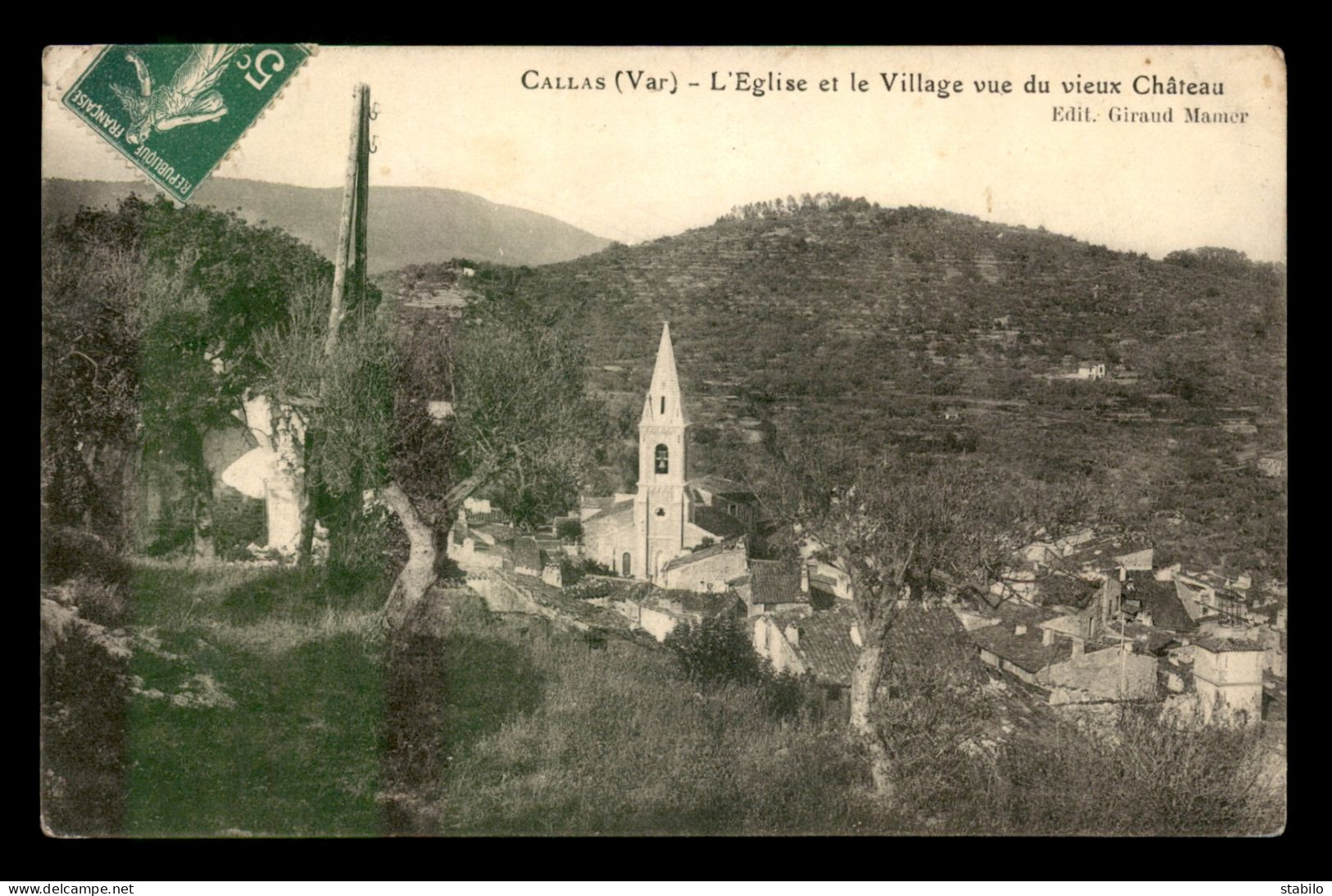 83 - CALLAS - L'EGLISE ET LE VILLAGE VUE DU VIEUX CHATEAU - Callas