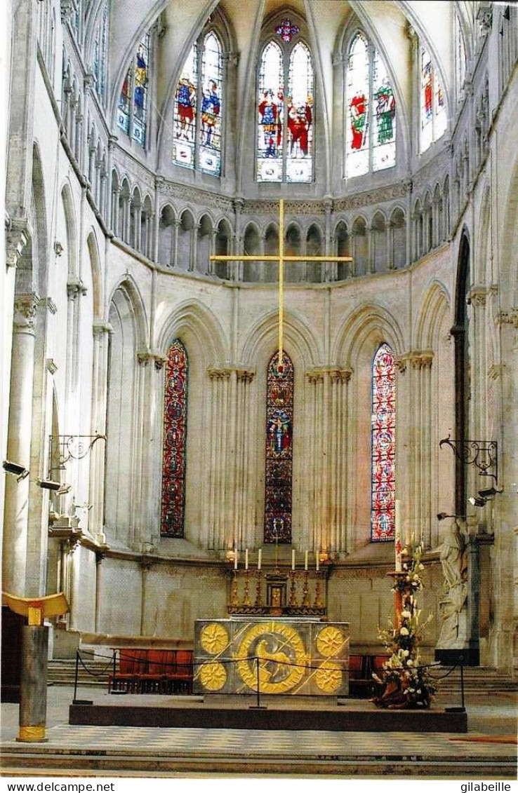 38 - Isere -  VIENNE -  Cathedrale Saint Maurice - Nouvel Autel - Vienne