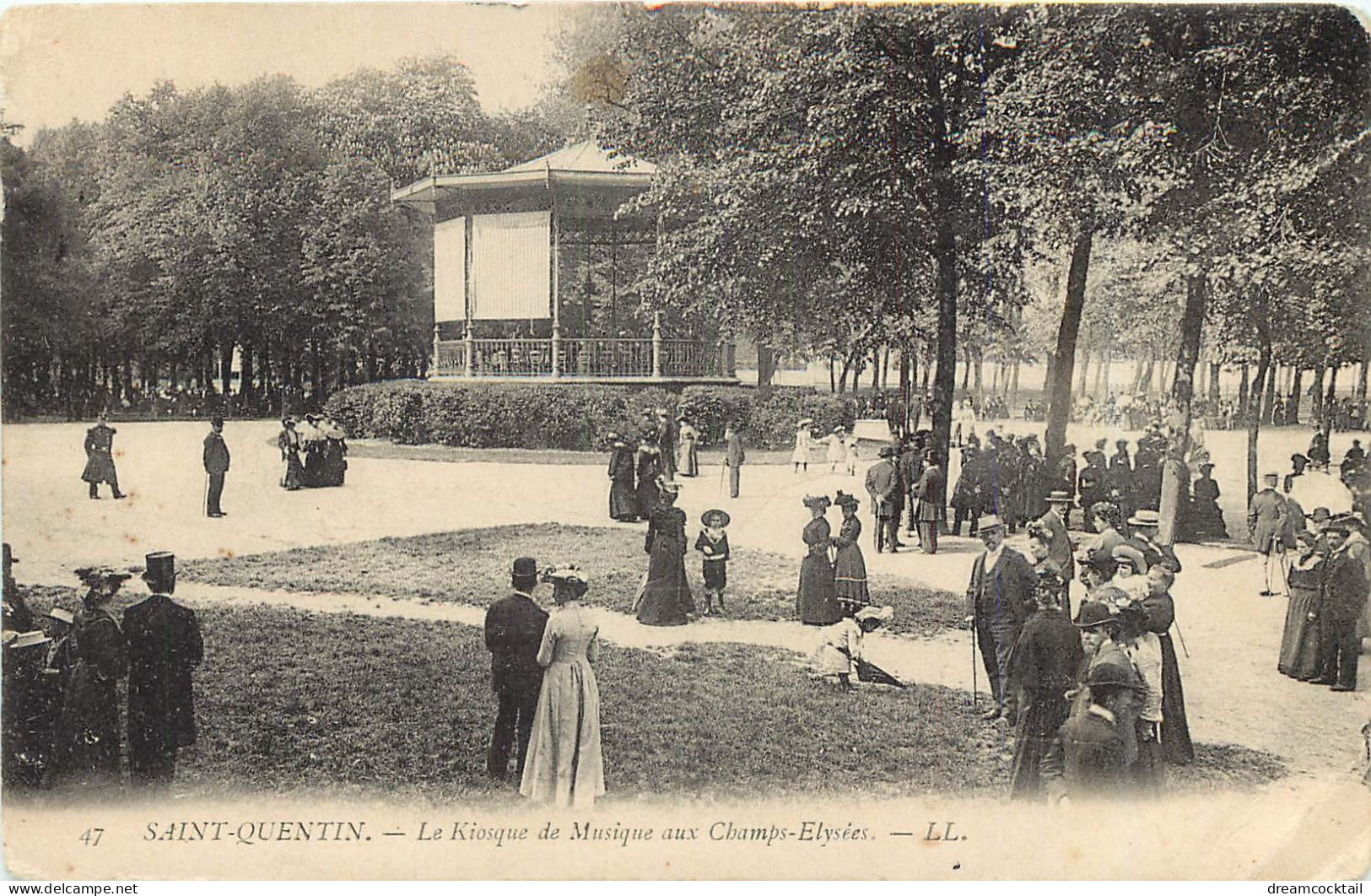 02 SAINT QUENTIN. Le Kiosque à Musique Aux Champs Elysées 1905 - Saint Quentin
