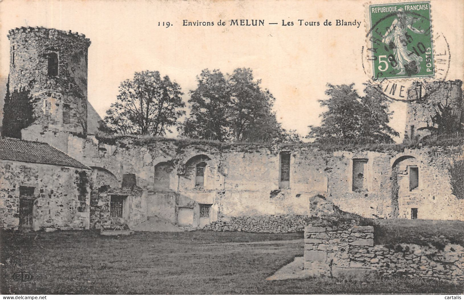 77-LES TOURS DE BLANDY-N°4220-C/0011 - Sonstige & Ohne Zuordnung