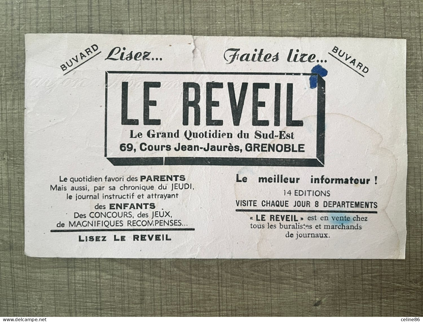 Lisez… Faites Lire… LE REVEIL Le Grand Quotidien Du Sud Est GRENOBLE - Papierwaren