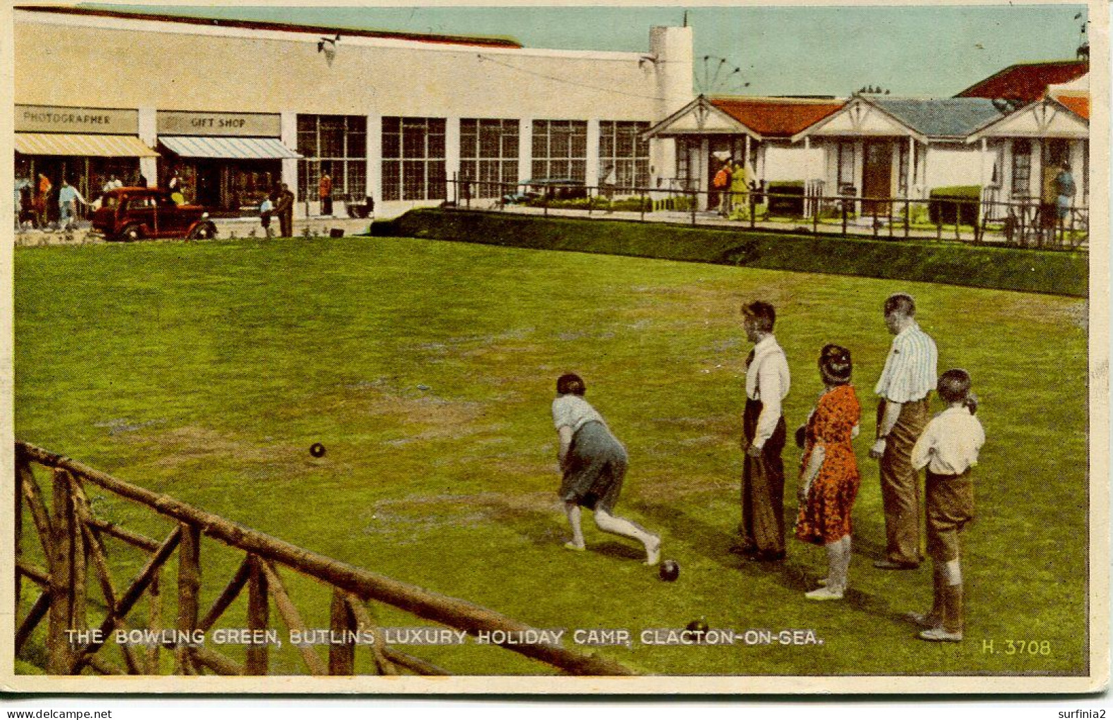 BUTLINS - CLACTON - THE BOWLING GREEN AT LUXURY HOLIDAY CAMP RP - Clacton On Sea